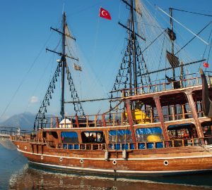 Tekne gezisi