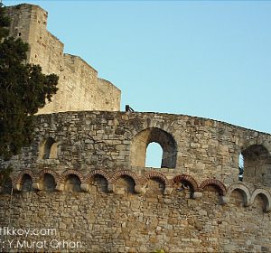 Çeşme Kalesi