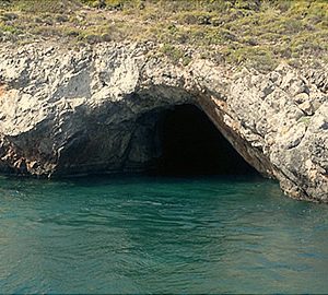 Mağara Koyu